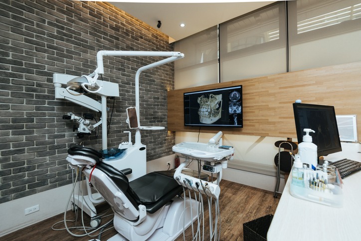 What is a Full Service Dental Clinic